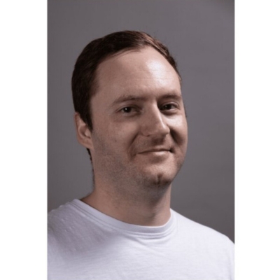 Professor Huba, especialista em cidadania húngara e professor nativo de húngaro